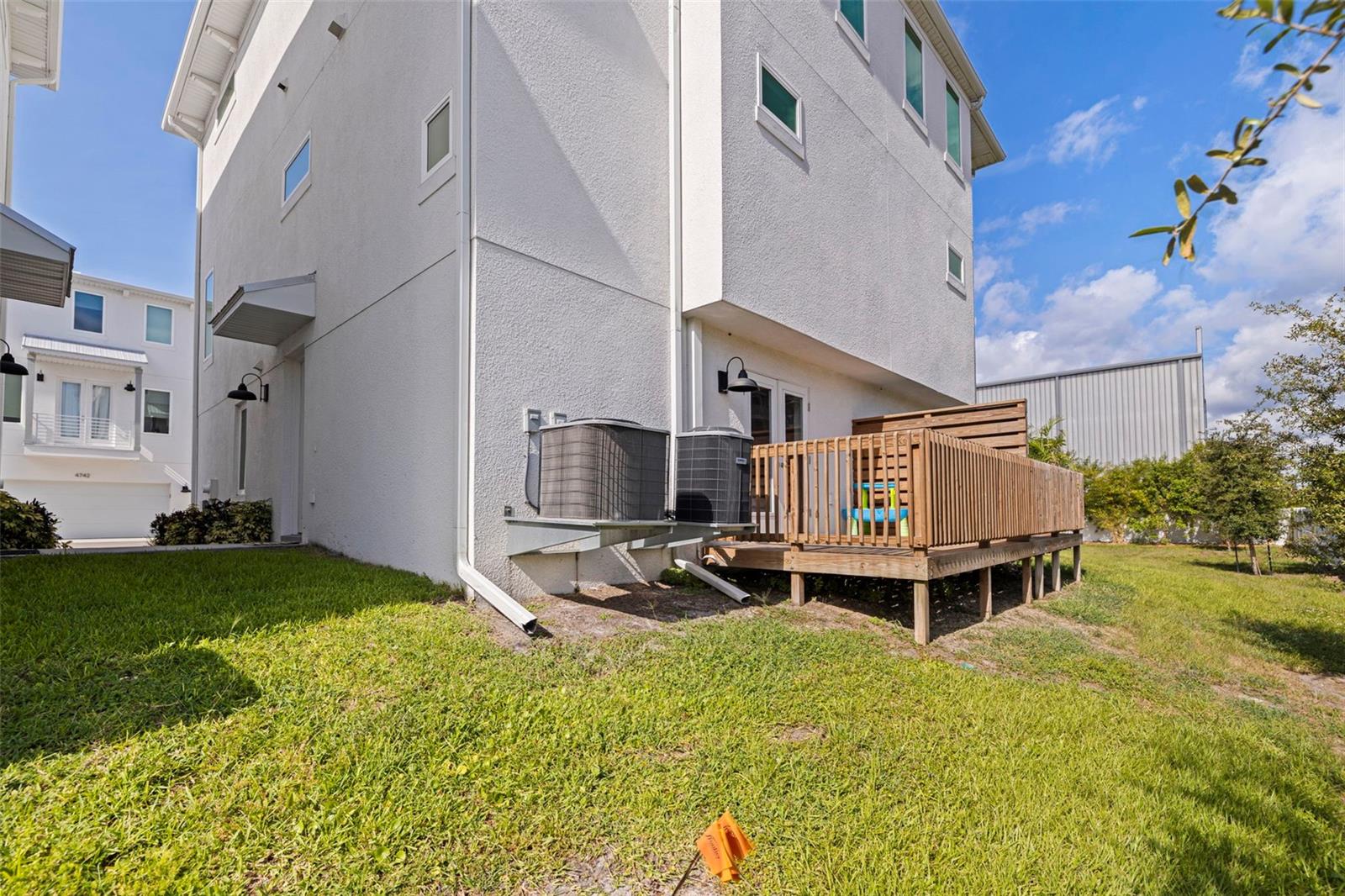 LEGACY PARK TWNHMS - Residential