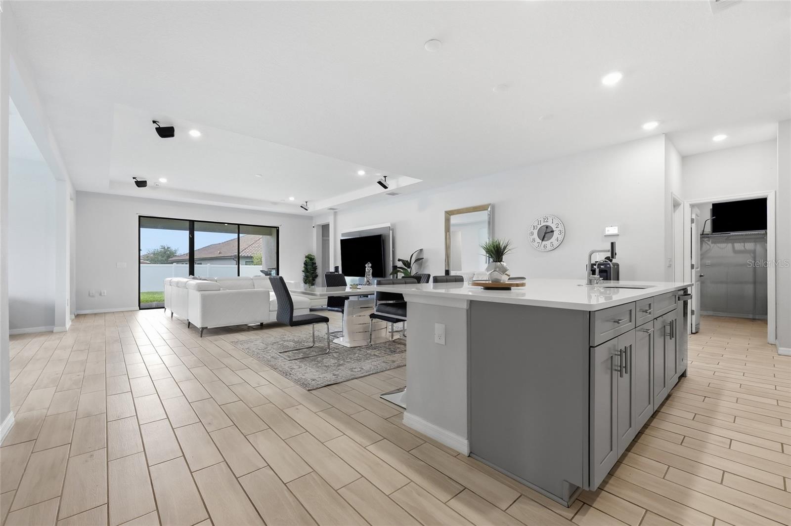 BELLALAGO PH 4K - Residential