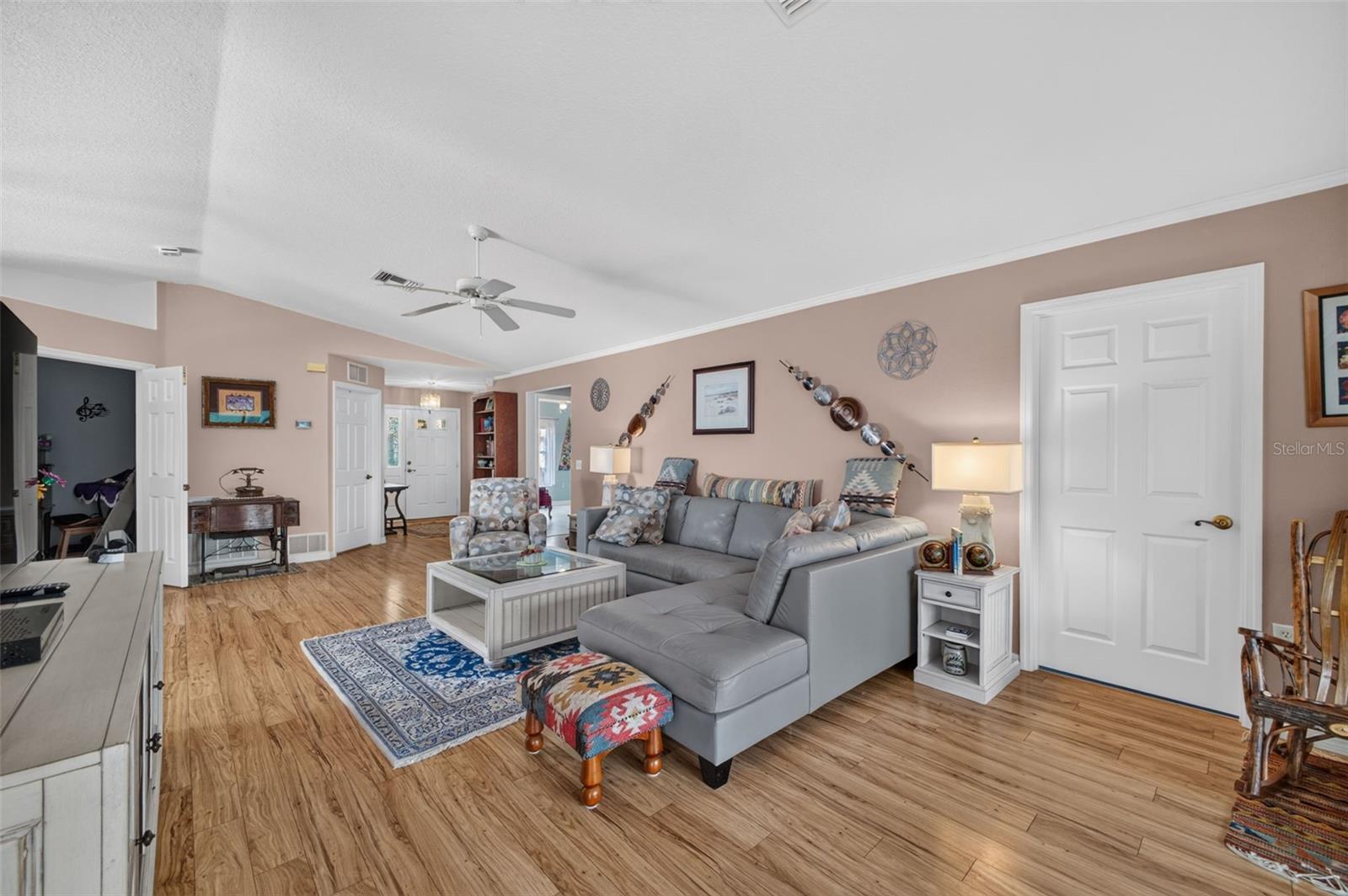 PENNBROOKE PH 02S LT S1 ORB 2145 PG 1477 - Residential Lease