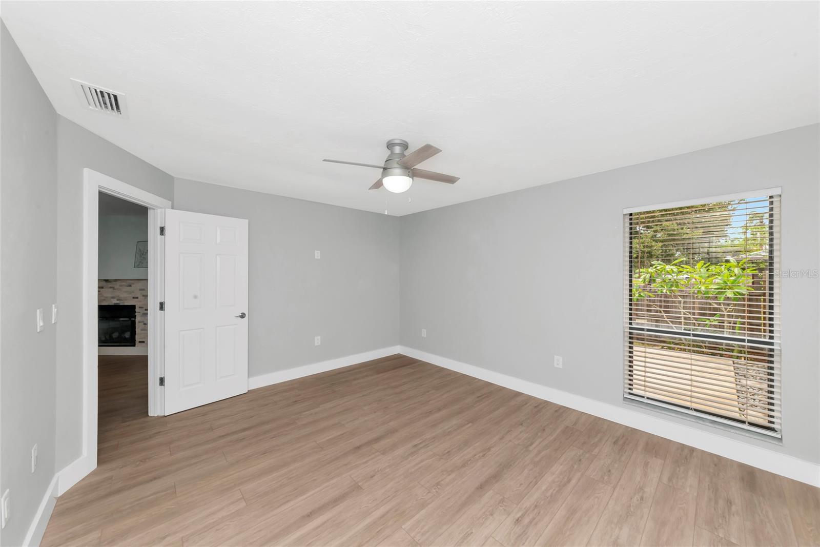 CEDAR HAMMOCK - Residential