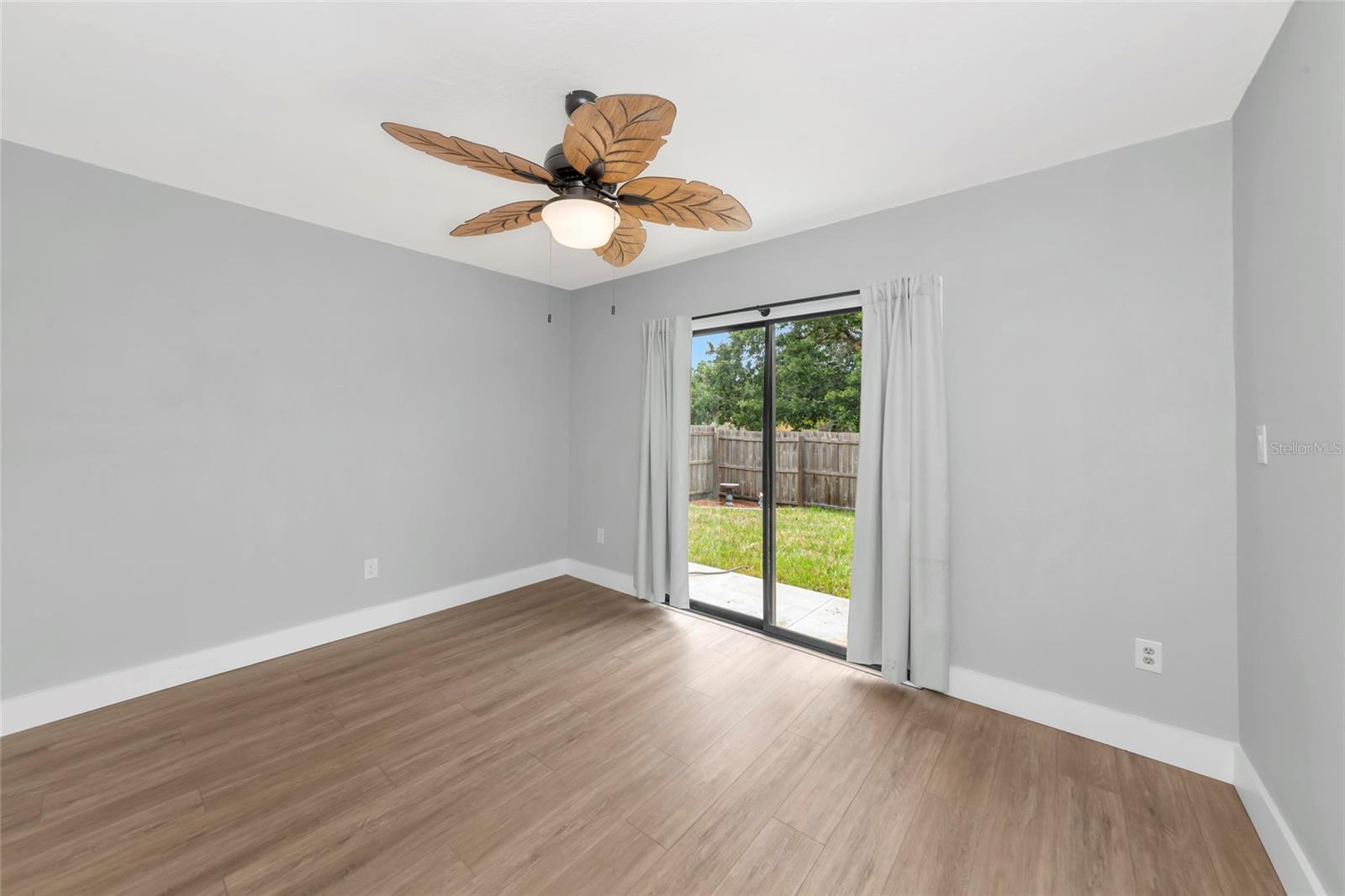 CEDAR HAMMOCK - Residential