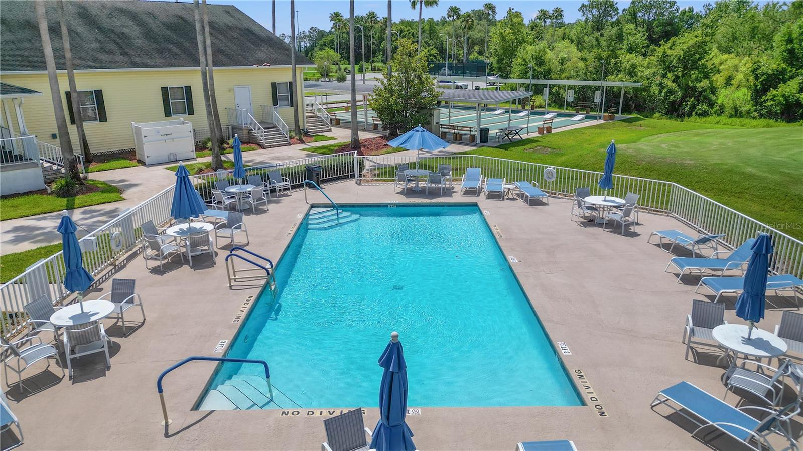 TAMPA BAY GOLF AND TENNIS CLUB - Residential