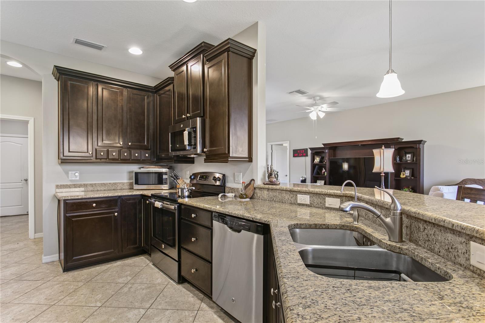 TAMPA BAY GOLF AND TENNIS CLUB - Residential