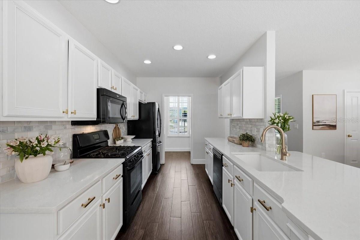 WESTCHASE SECTION 32 - Residential