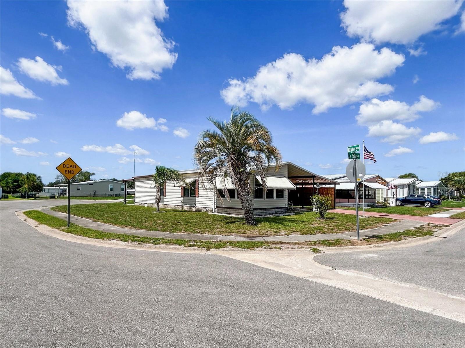 OAKS ROYAL - Residential