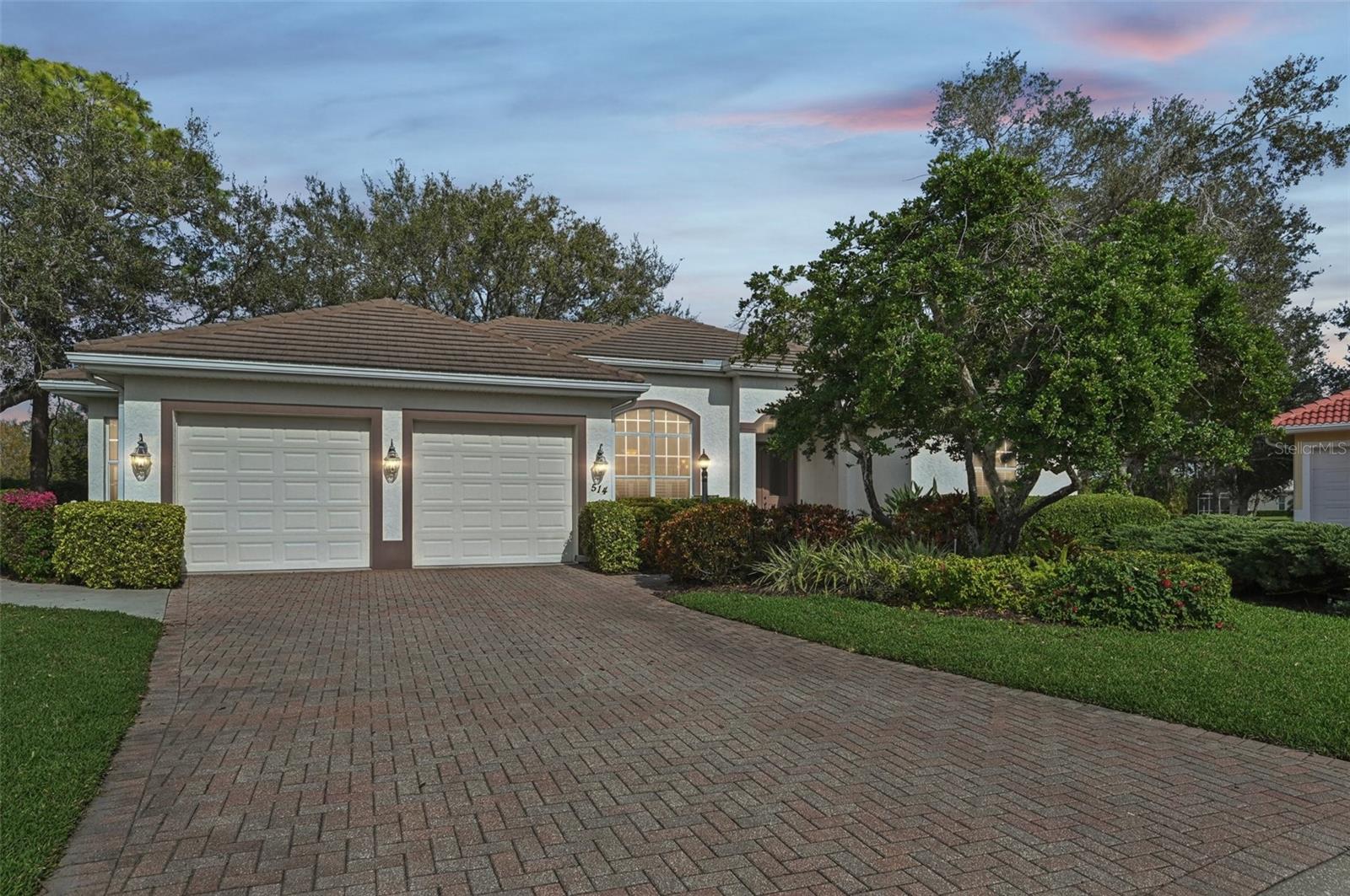 VENICE GOLF & COUNTRY CLUB - Residential