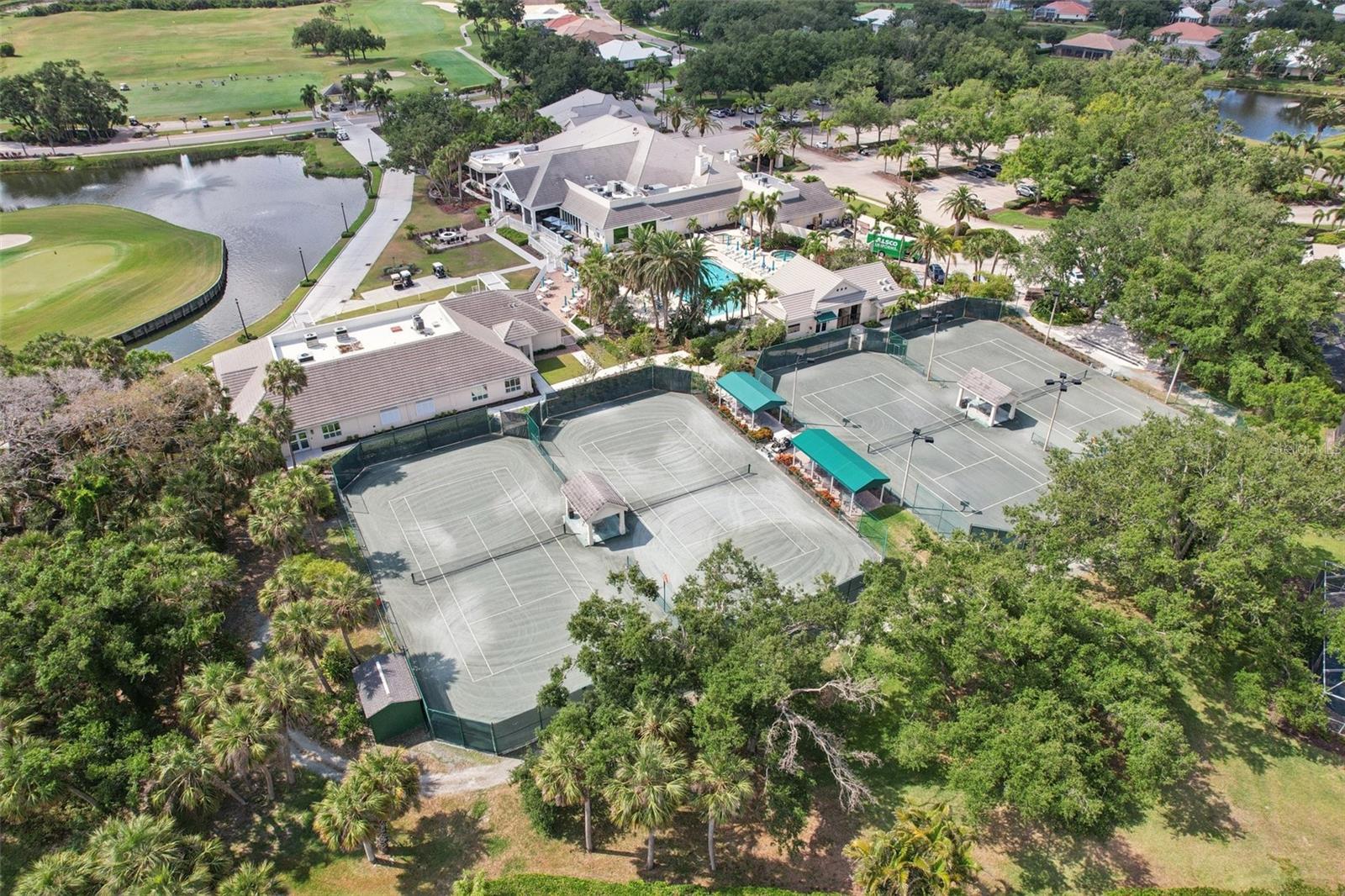 VENICE GOLF & COUNTRY CLUB - Residential
