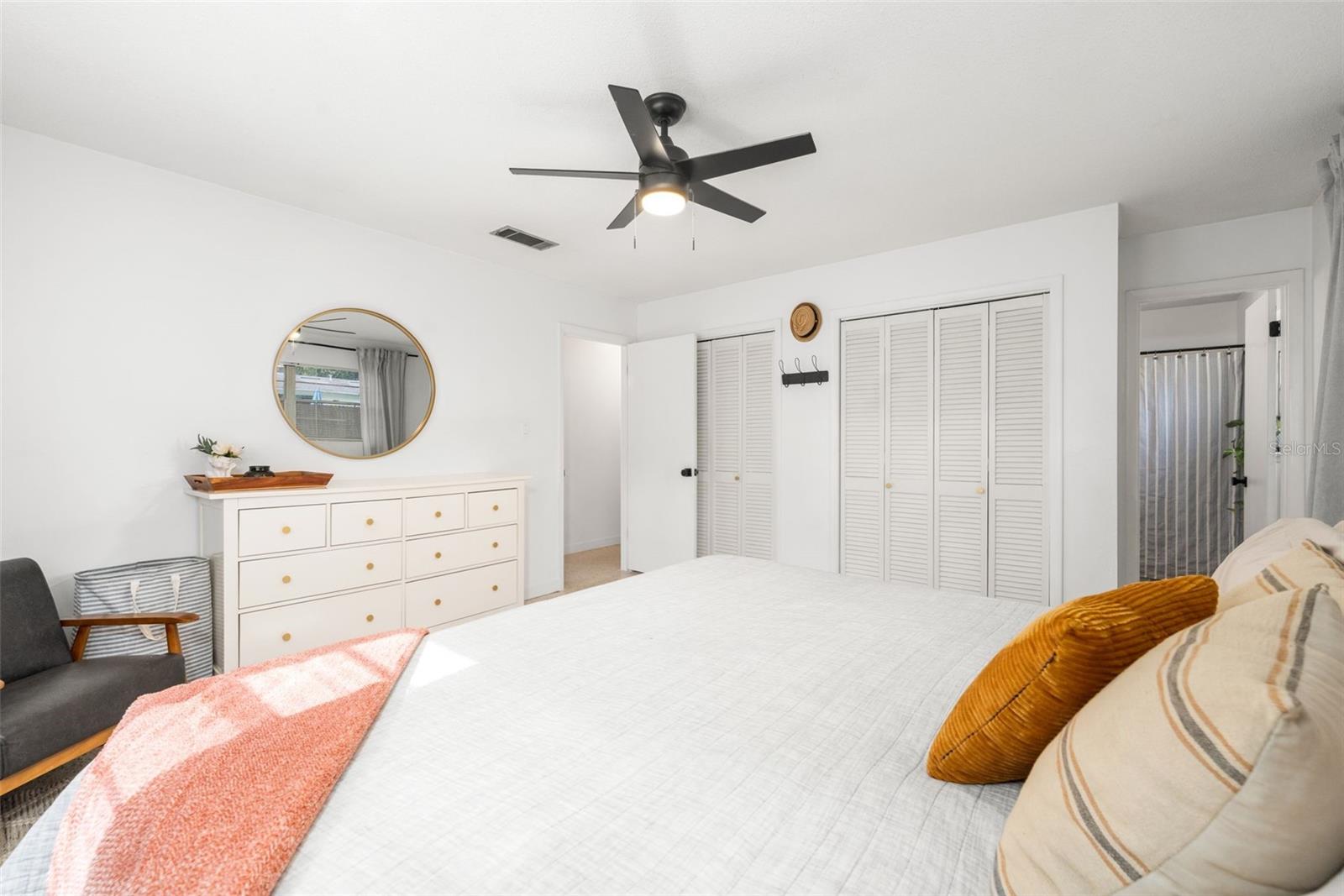 LEEWOOD - Residential