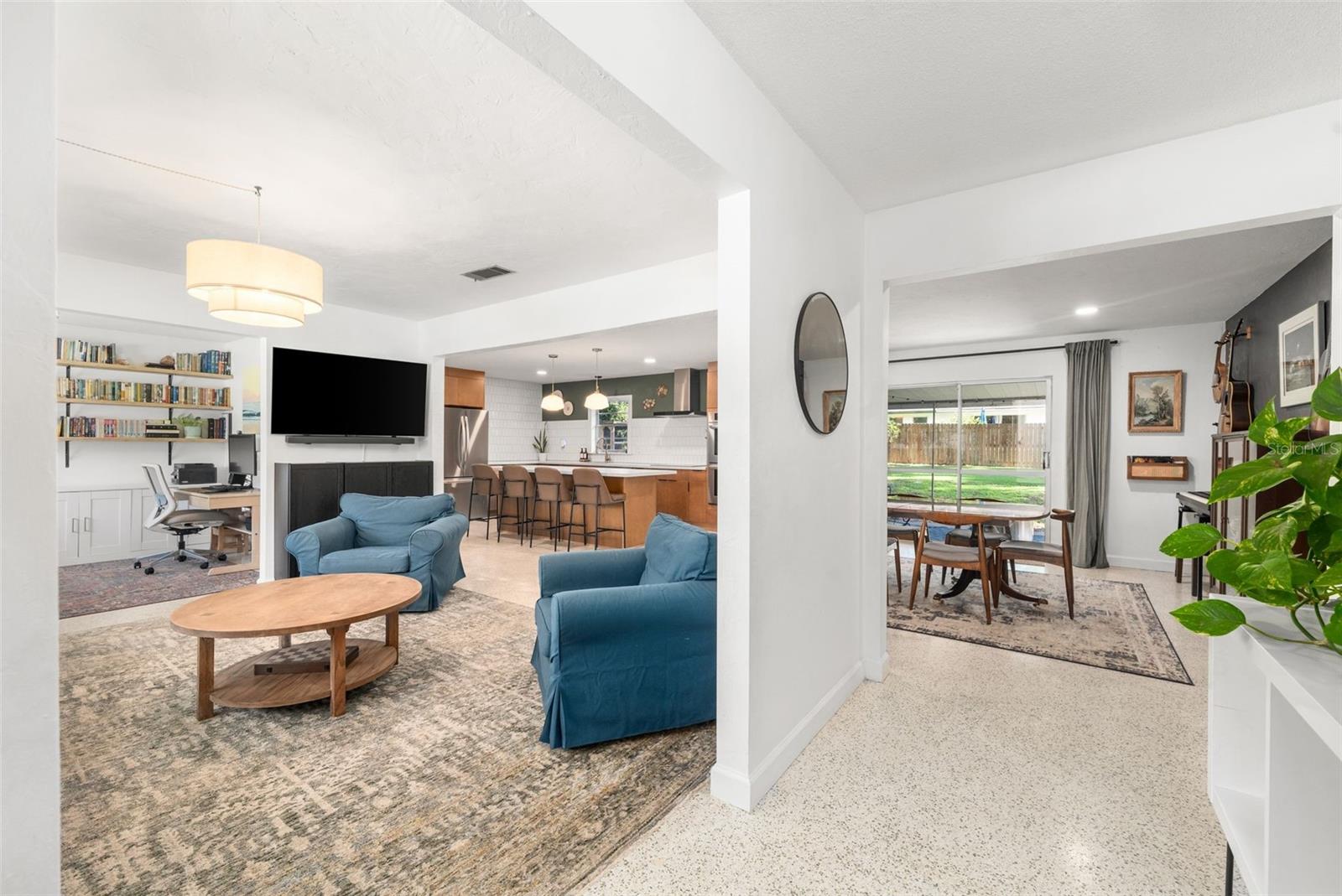 LEEWOOD - Residential