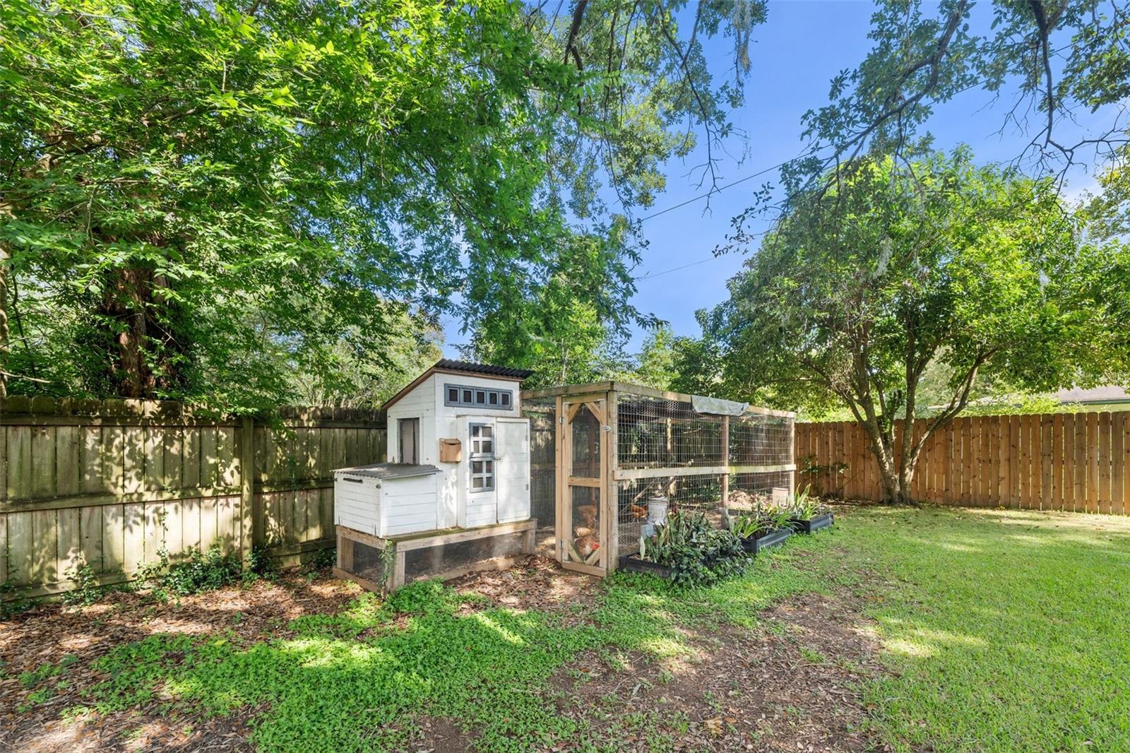 LEEWOOD - Residential