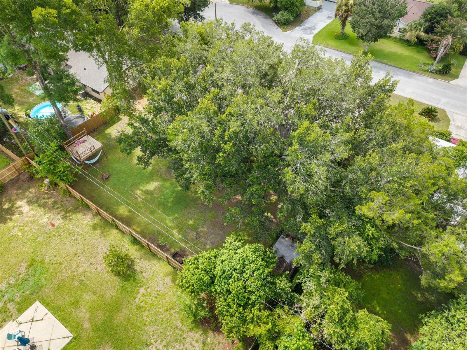 LEEWOOD - Residential