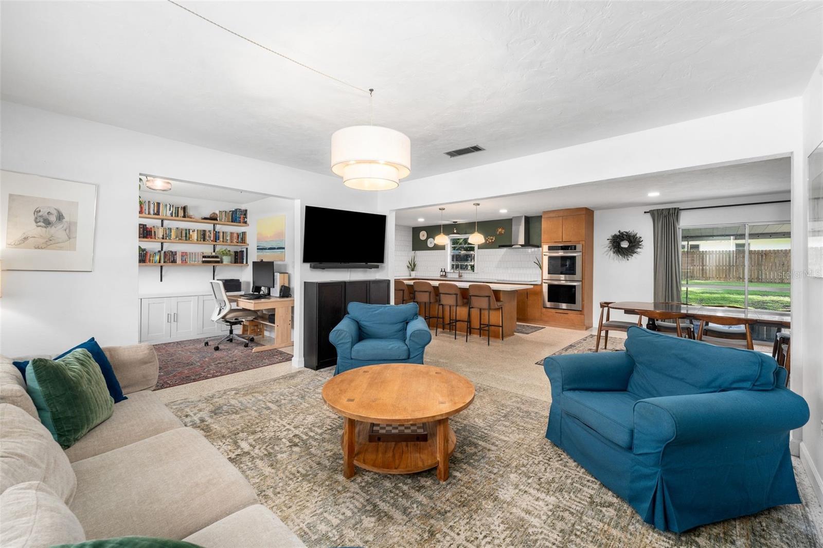 LEEWOOD - Residential