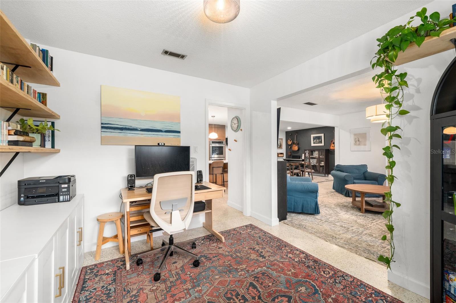 LEEWOOD - Residential
