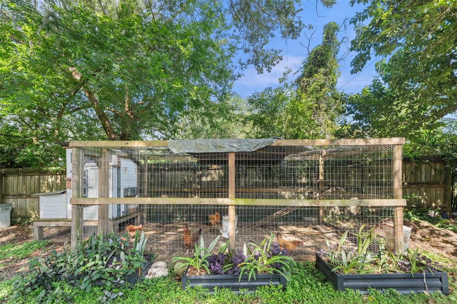 LEEWOOD - Residential