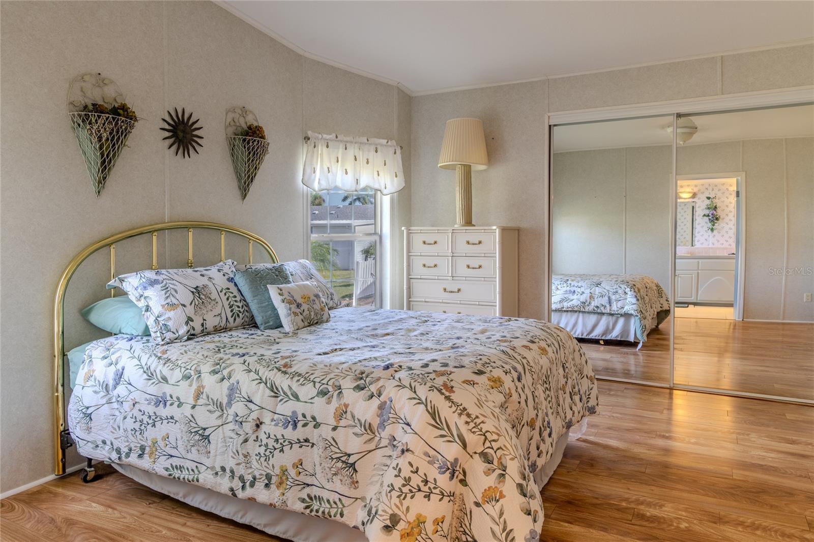 MAPLE LEAF ESTATES - Residential