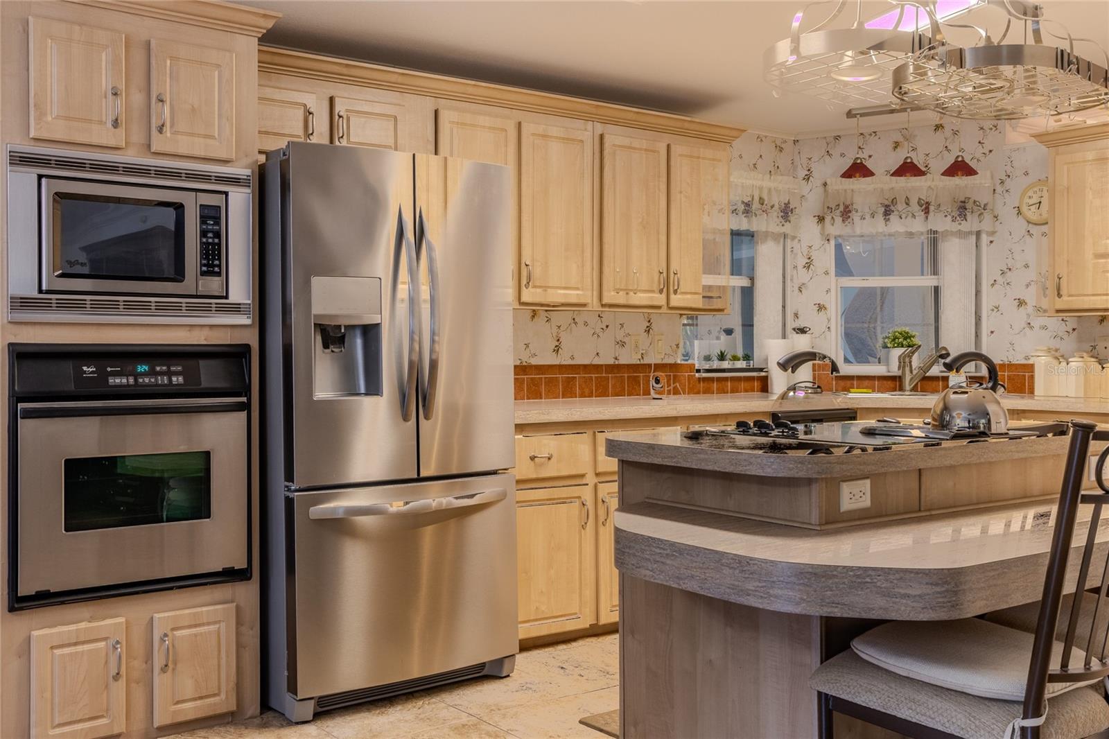 MAPLE LEAF ESTATES - Residential