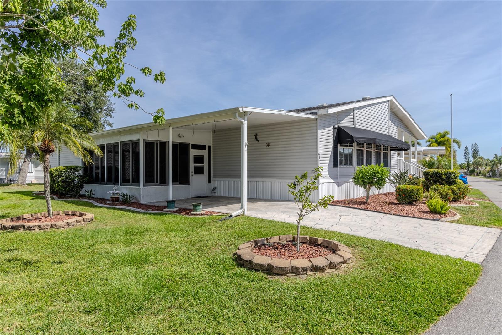 MAPLE LEAF ESTATES - Residential