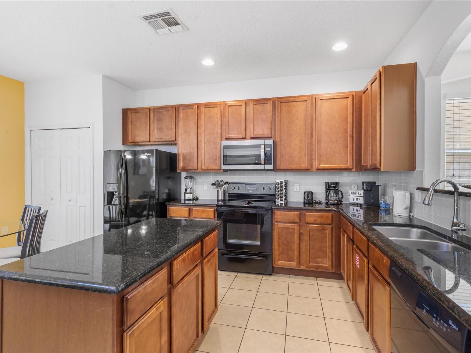 AVIANA PH 2A - Residential