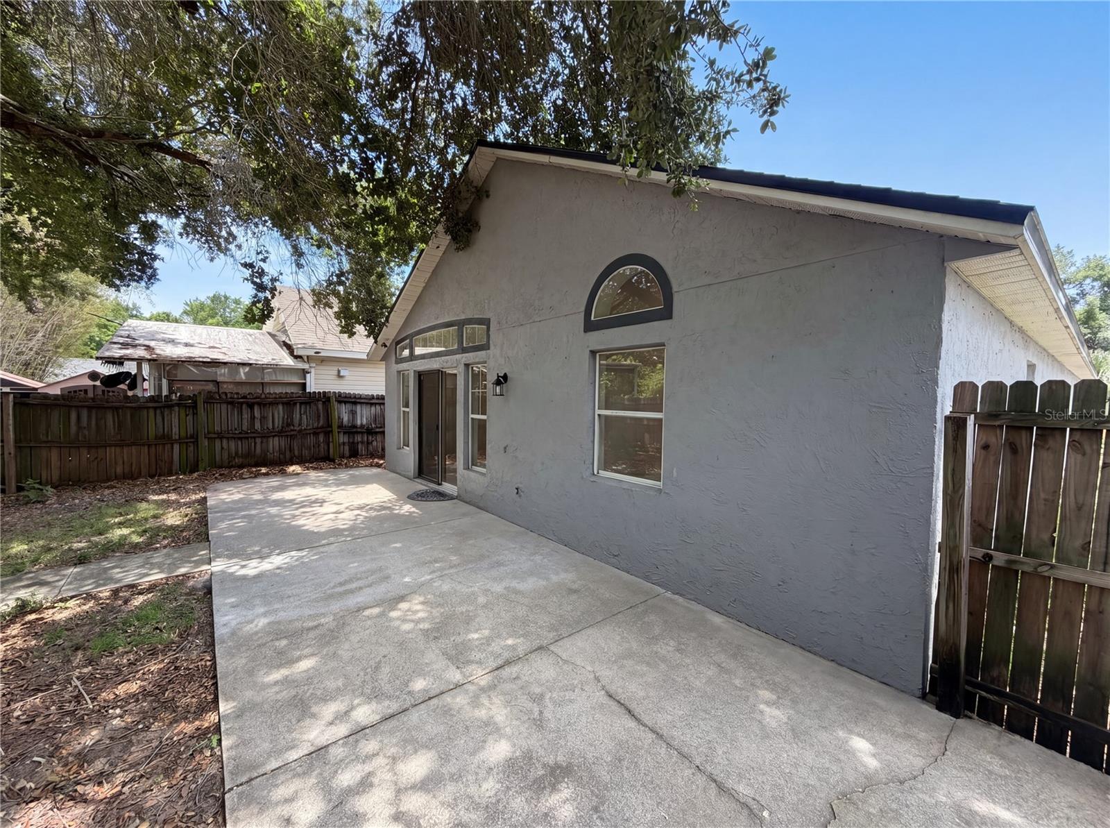 PAMALA OAKS - Residential