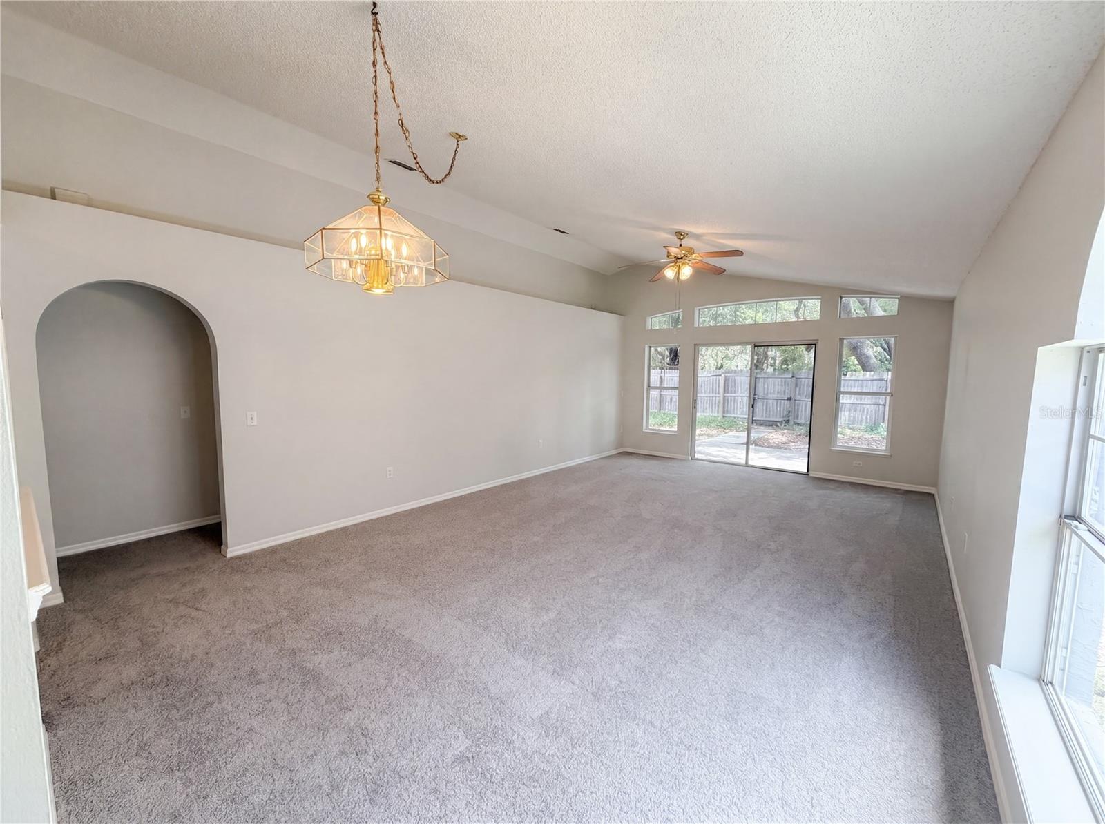 PAMALA OAKS - Residential