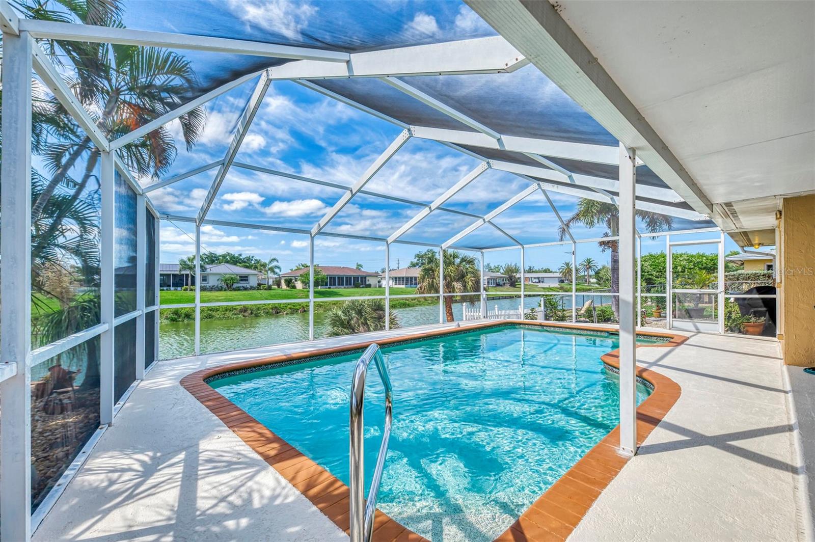 VENICE GARDENS - Residential