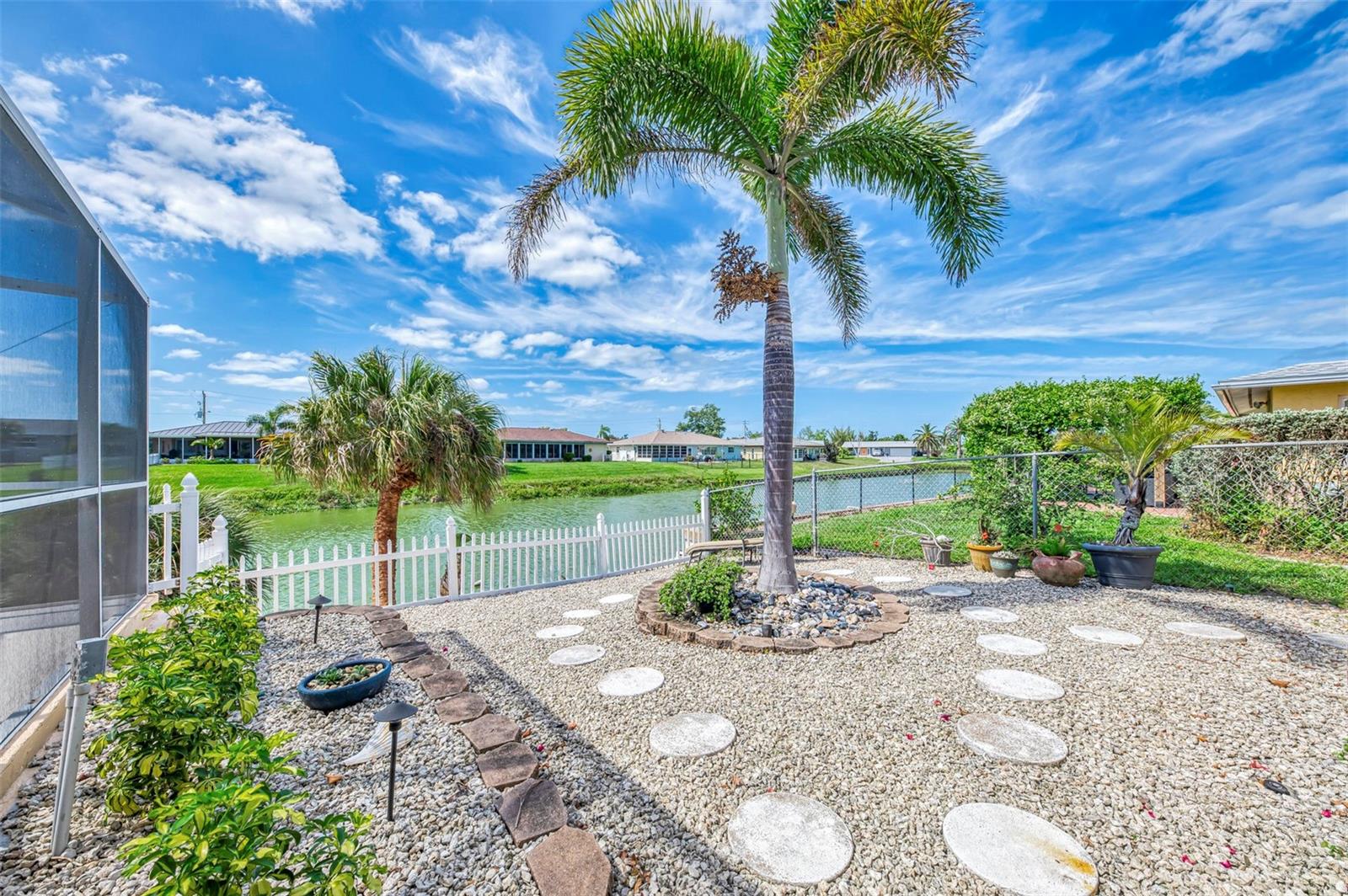 VENICE GARDENS - Residential