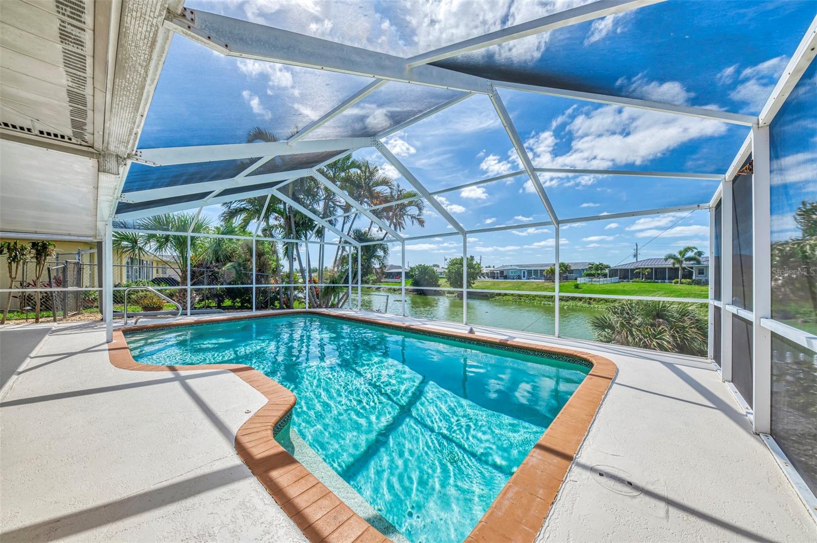VENICE GARDENS - Residential