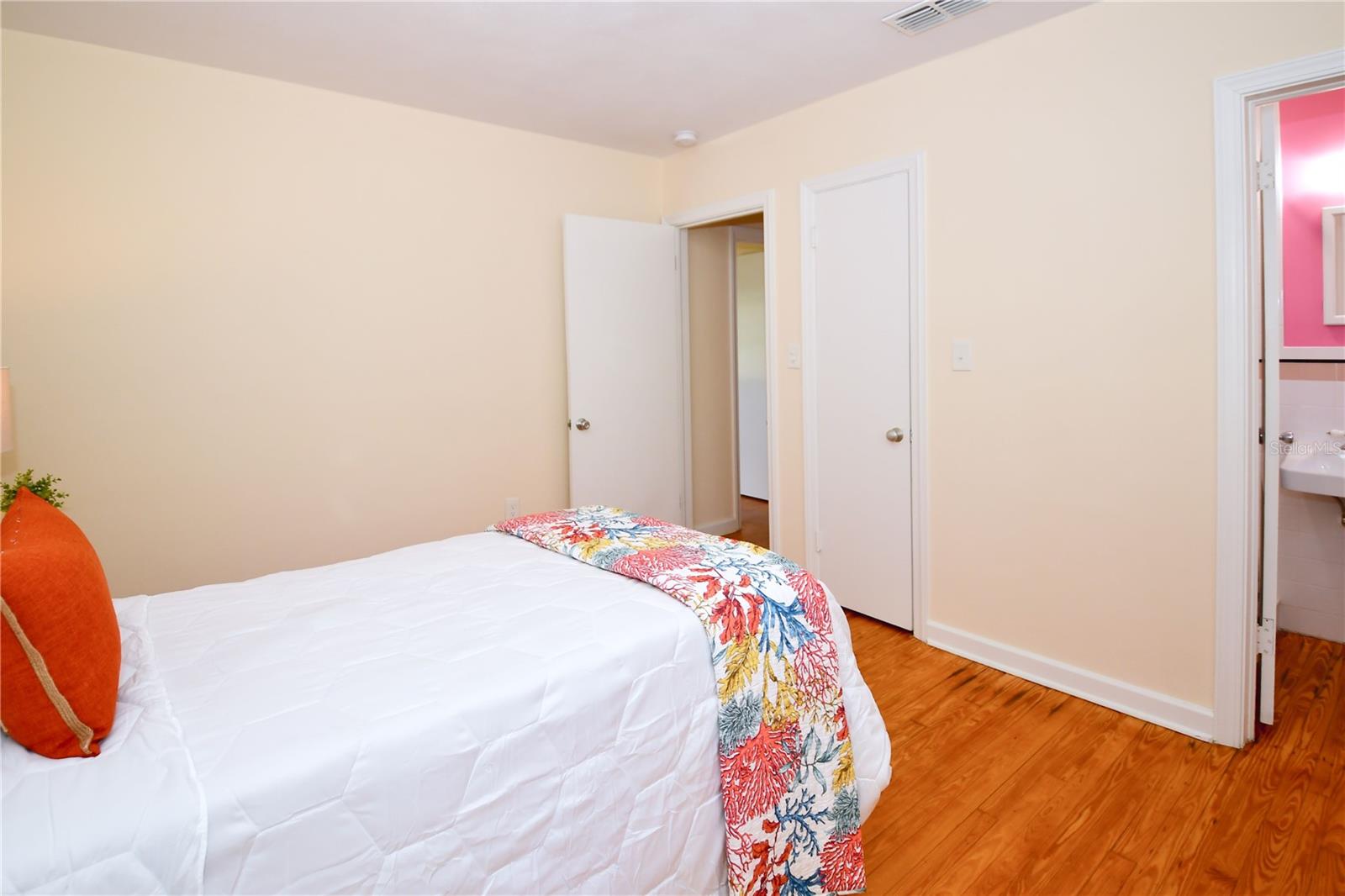 WILLOW WALK - Residential