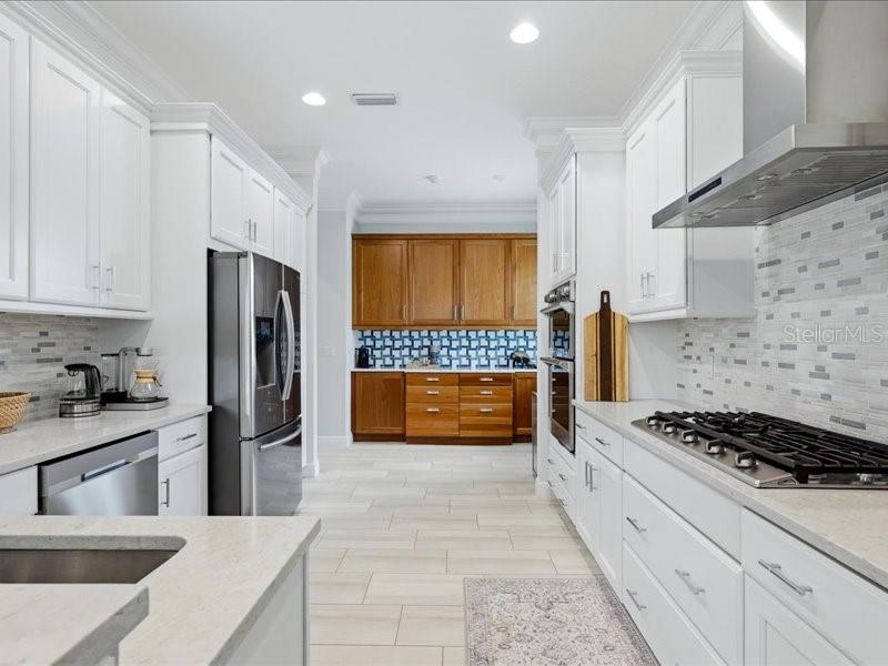LEGENDS BAY - Residential Lease