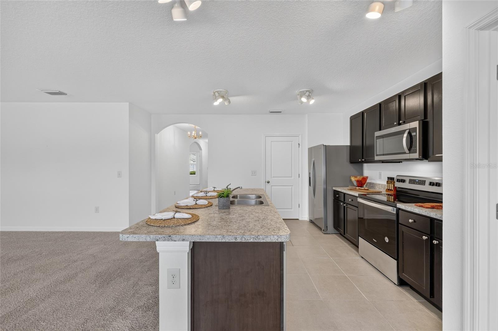 COBBLESTONE NORTH - Residential