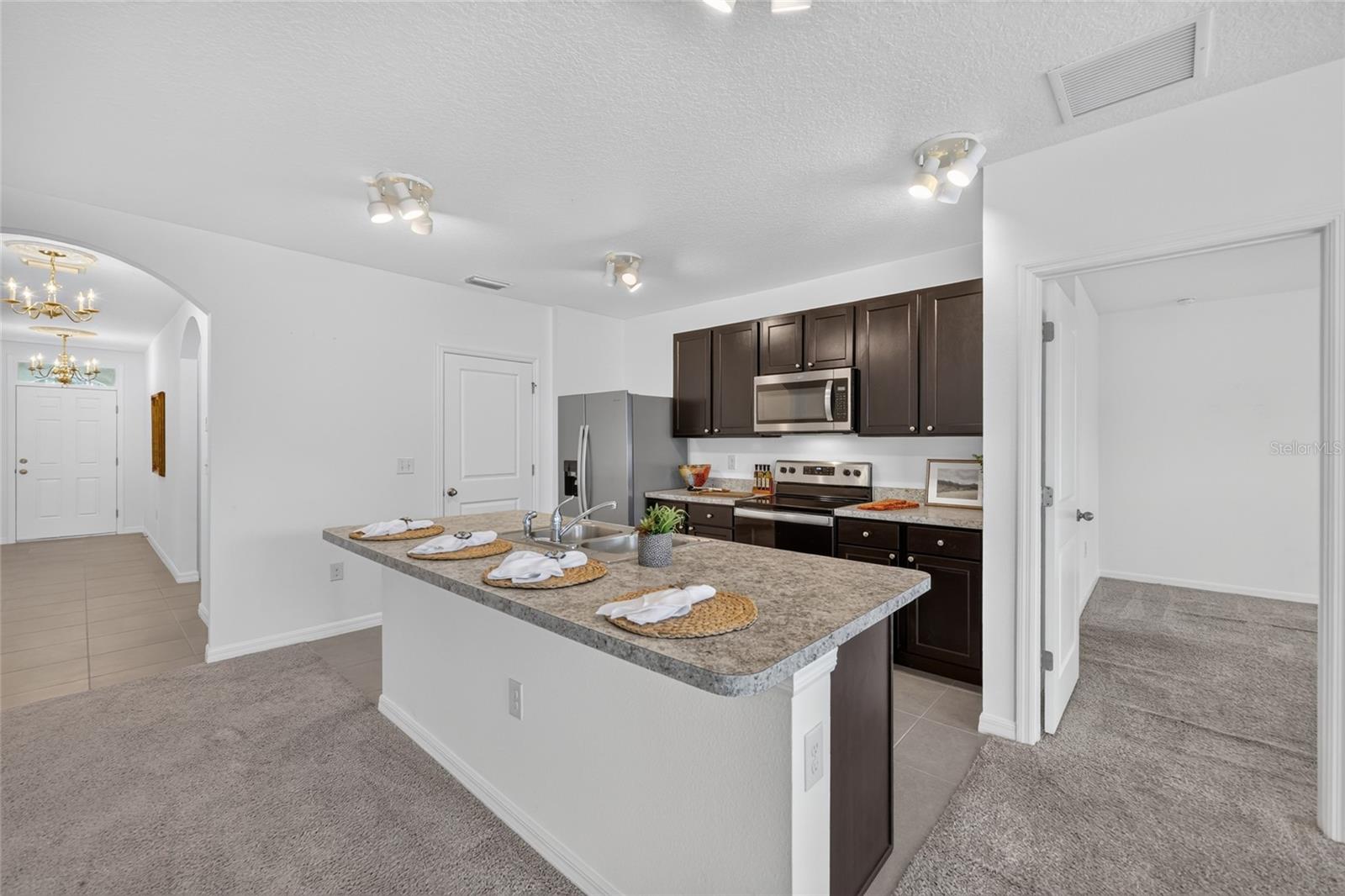 COBBLESTONE NORTH - Residential