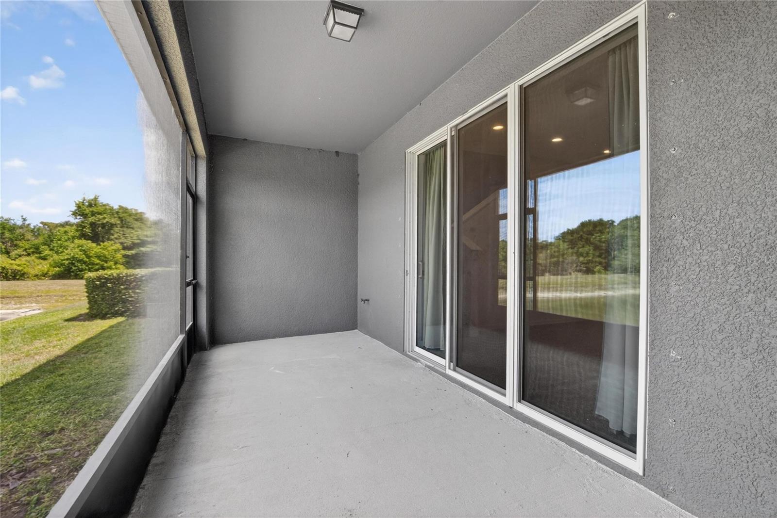 EAGLE PALM PH 4A - Residential Lease
