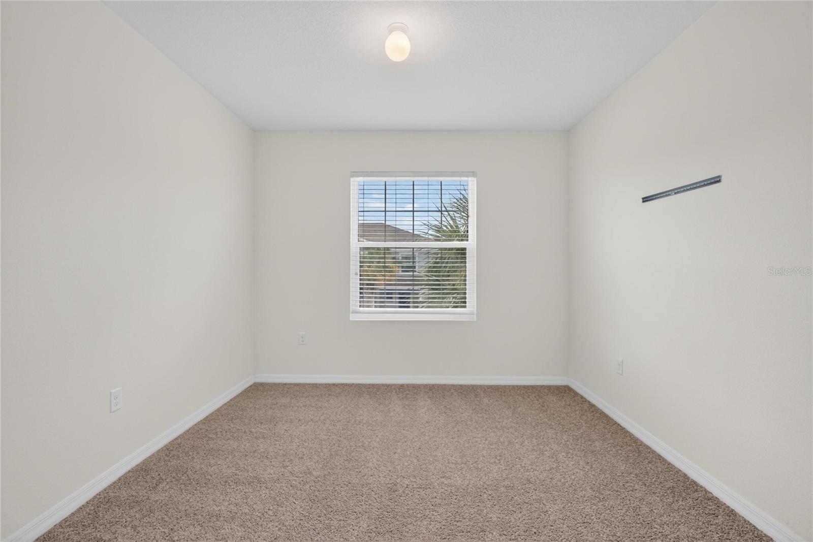 EAGLE PALM PH 4A - Residential Lease