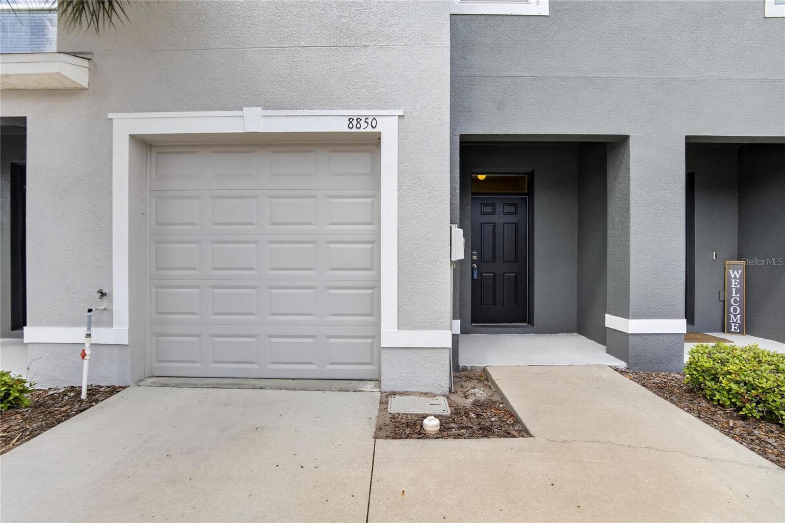 EAGLE PALM PH 4A - Residential Lease