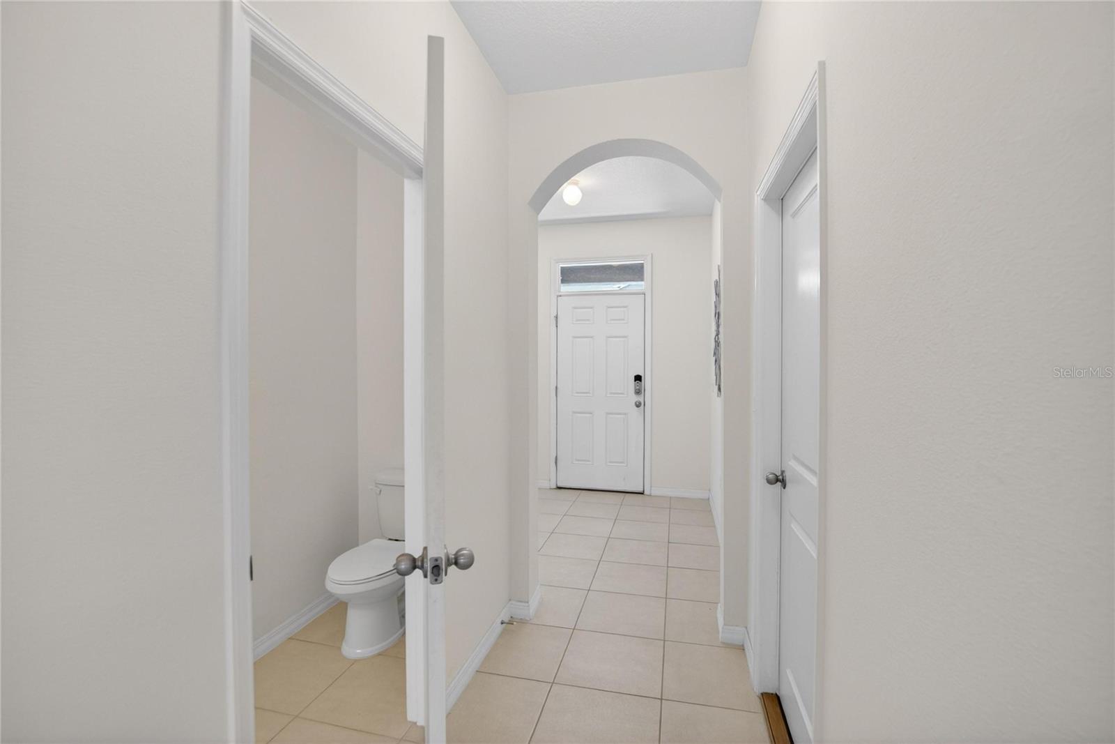 EAGLE PALM PH 4A - Residential Lease