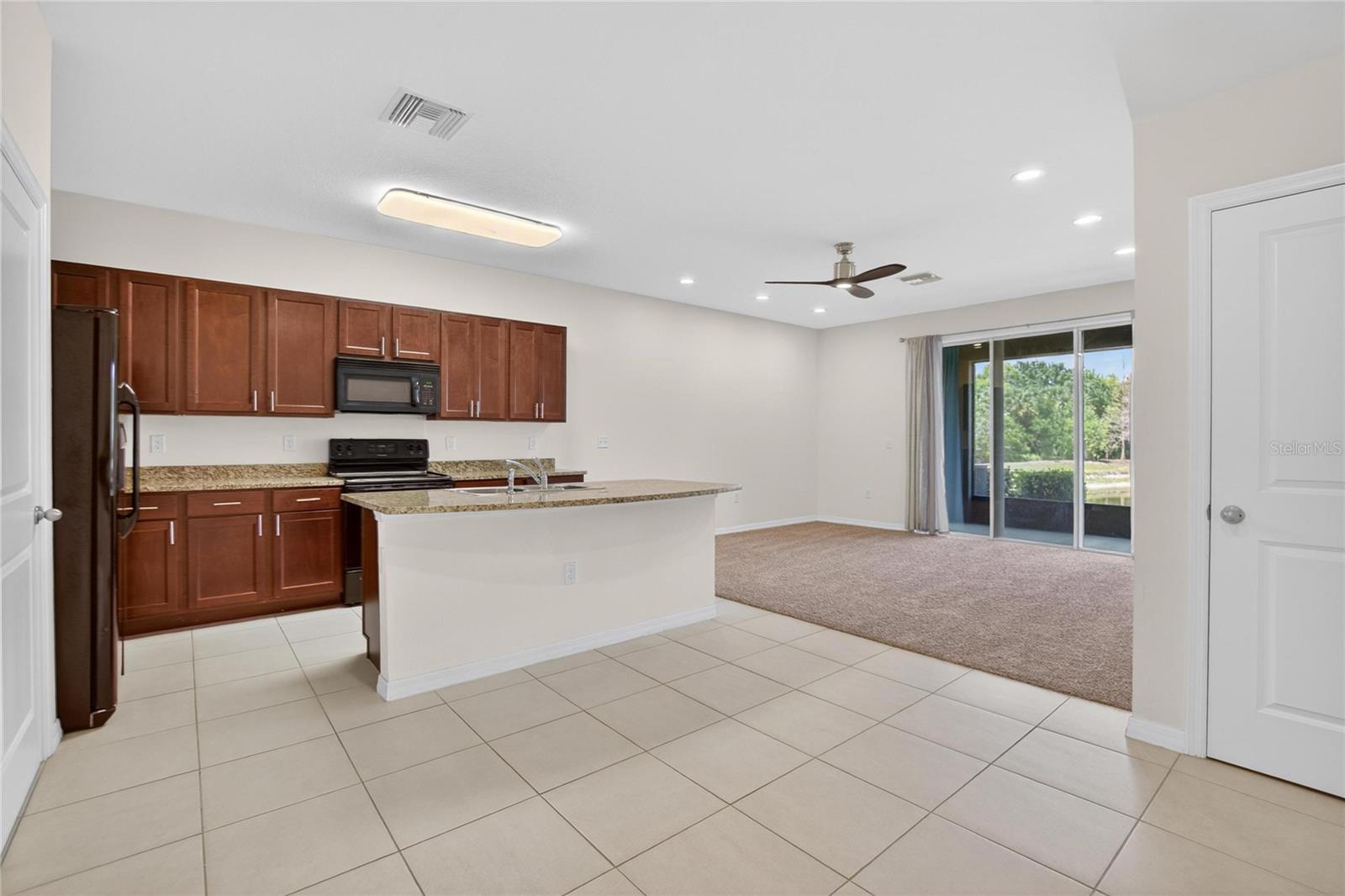 EAGLE PALM PH 4A - Residential Lease