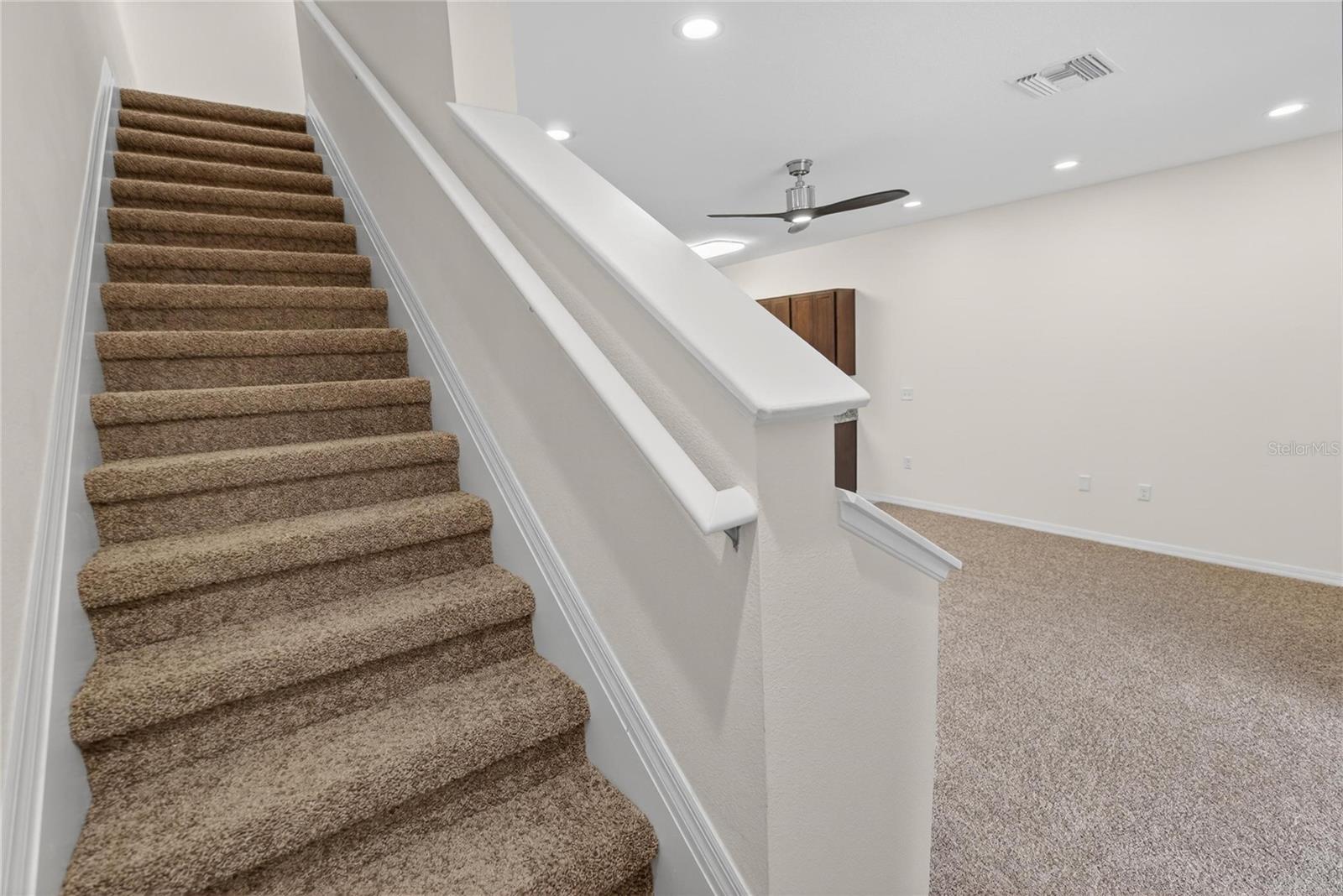 EAGLE PALM PH 4A - Residential Lease