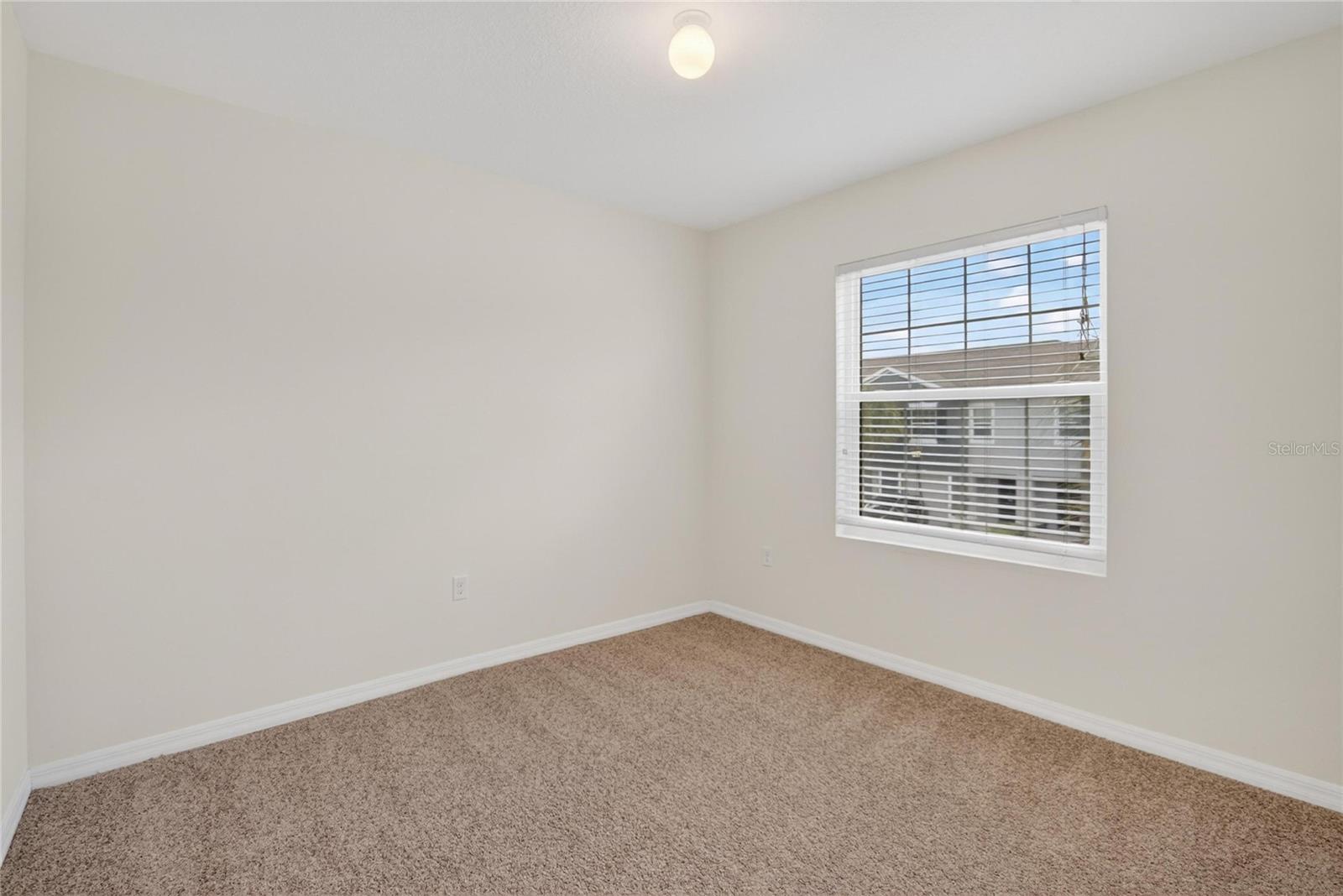 EAGLE PALM PH 4A - Residential Lease