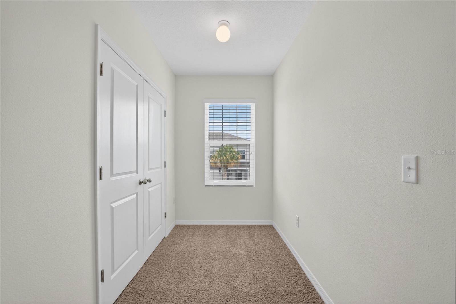 EAGLE PALM PH 4A - Residential Lease