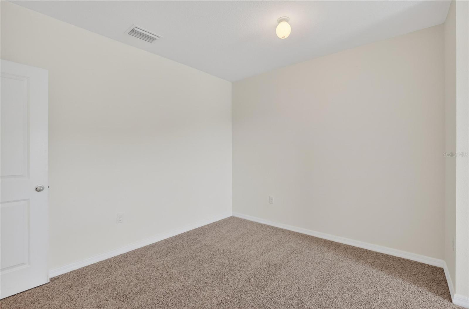 EAGLE PALM PH 4A - Residential Lease