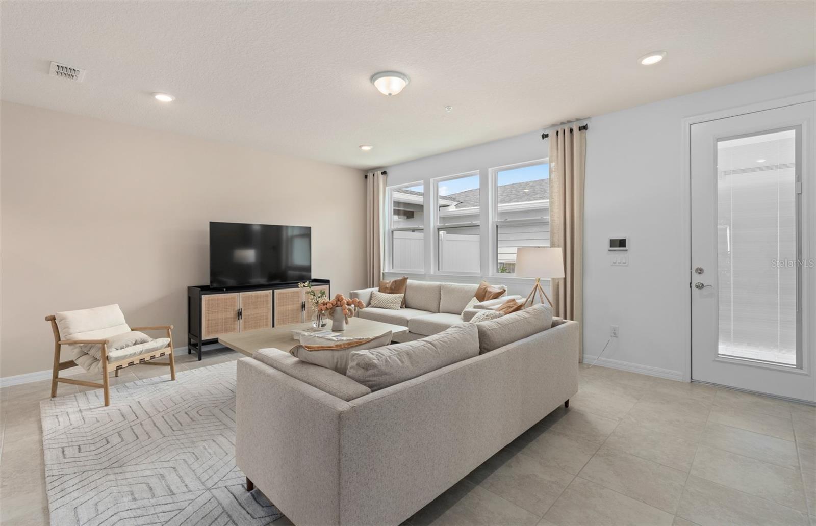 LAKEHAVEN ESTATES - Residential