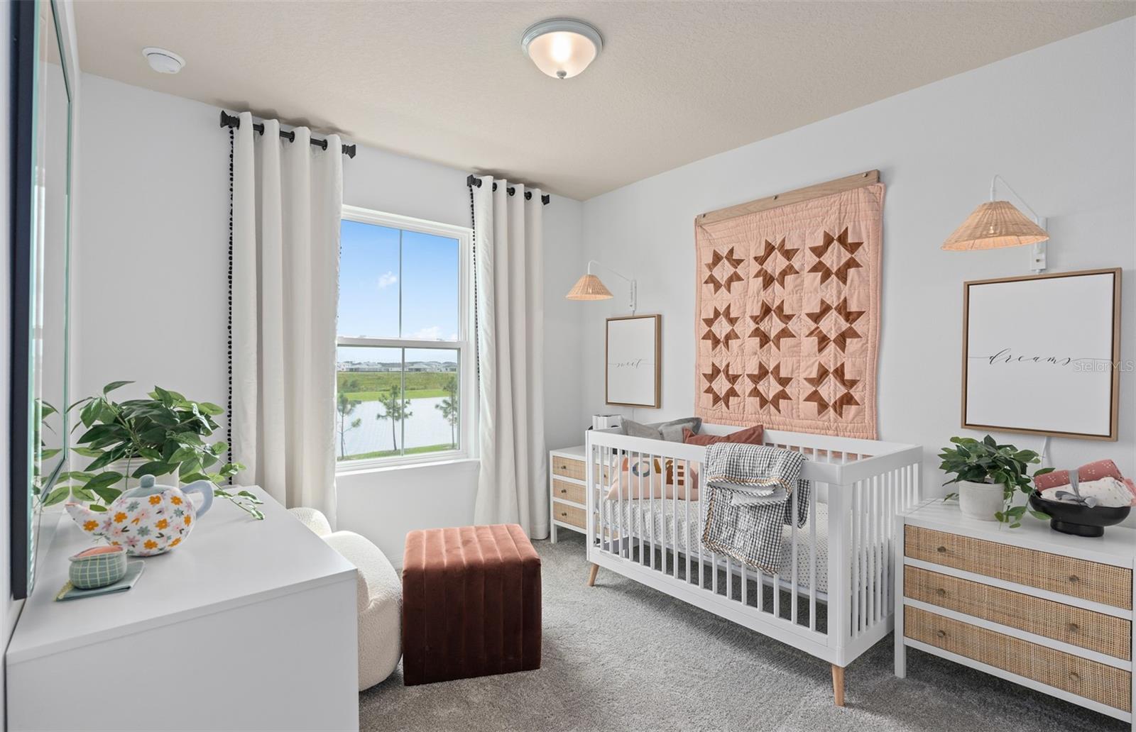 LAKEHAVEN ESTATES - Residential