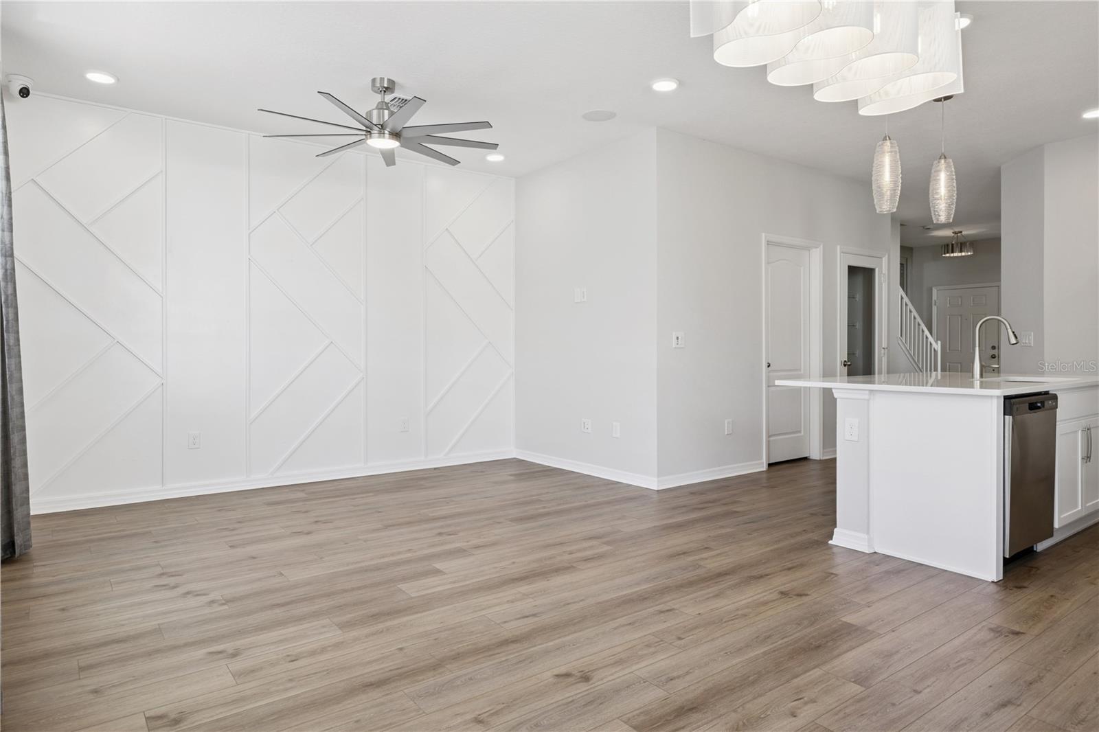 ENCORE/OVATION PH 4B SEC 19 - Residential Lease