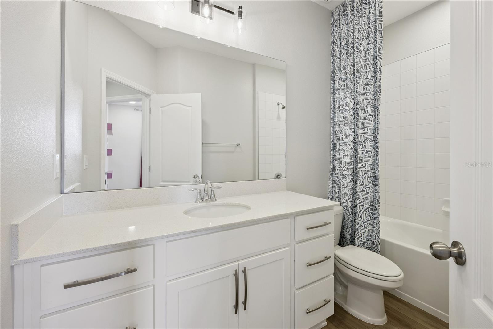 ENCORE/OVATION PH 4B SEC 19 - Residential Lease