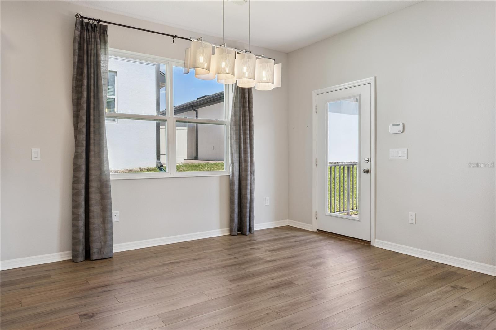 ENCORE/OVATION PH 4B SEC 19 - Residential Lease