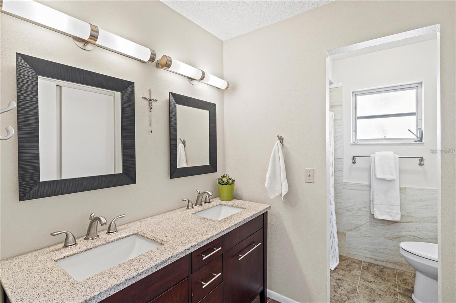 PHILLIPPI GARDENS - Residential Income