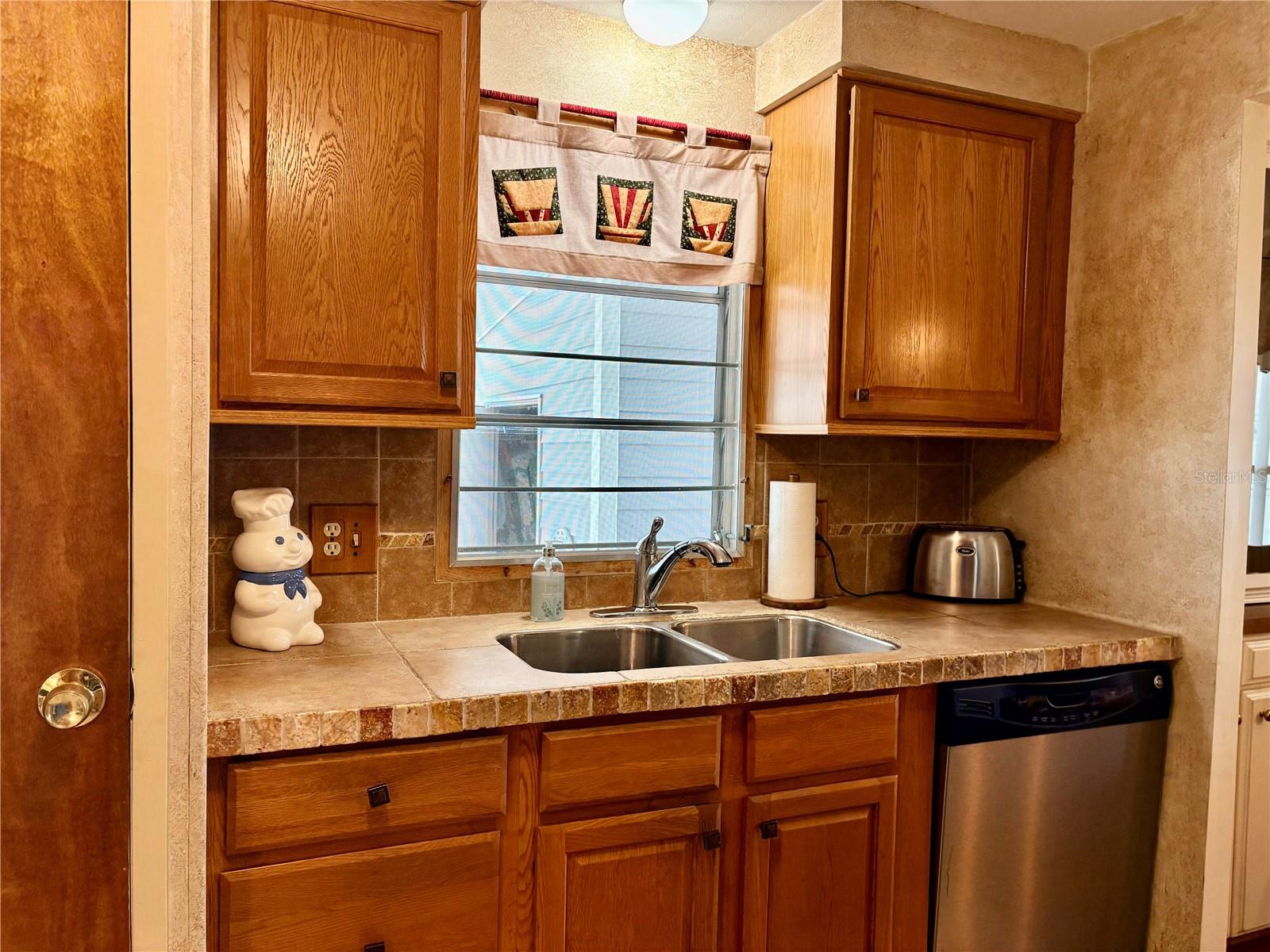 LAKE ARROWHEAD MOBILE VILLAGE PH 01 - Residential