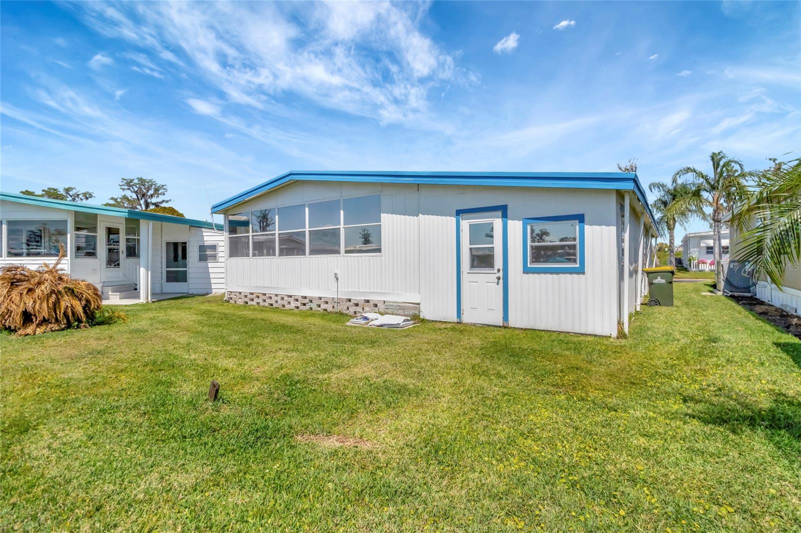 CLERMONT EMERALD LAKES CO-OP LT 01 - Residential