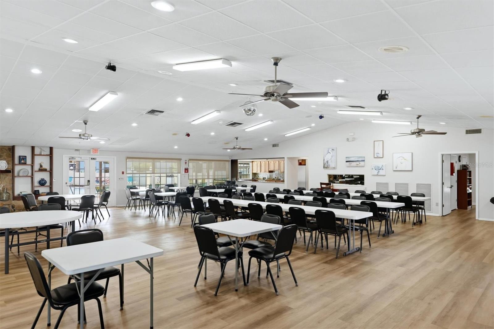 COUNTRY VILLAGE SEC 14 CONDO - Residential