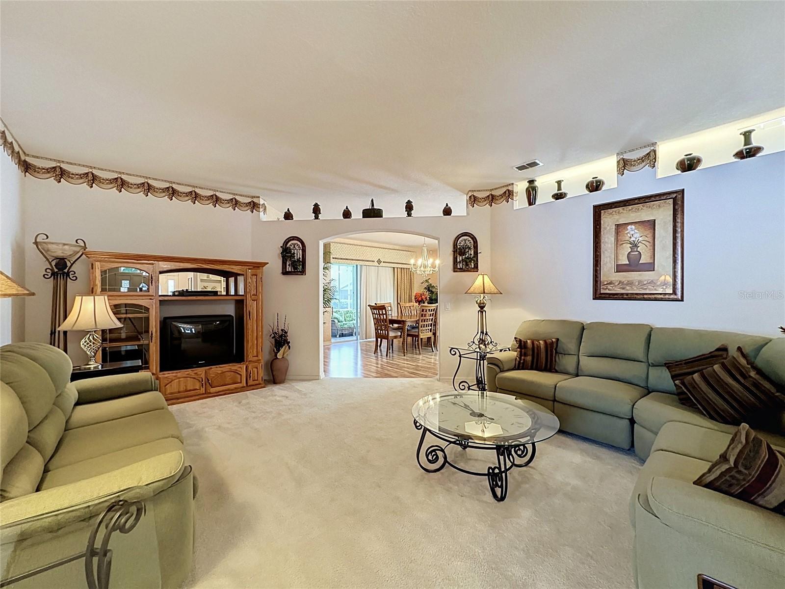 KINGS RIDGE - Residential